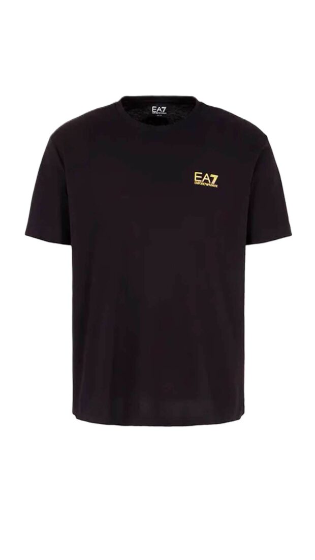 Camiseta EA7 Emporio Armani con logotipo en la parte delantera y trasera