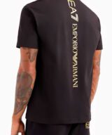 Camiseta EA7 Emporio Armani con logotipo en la parte delantera y trasera