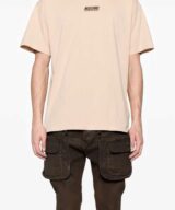 Camiseta Moschino con logotipo bordado