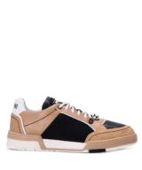 Deportiva baja de Moschino con aplique del logotipo