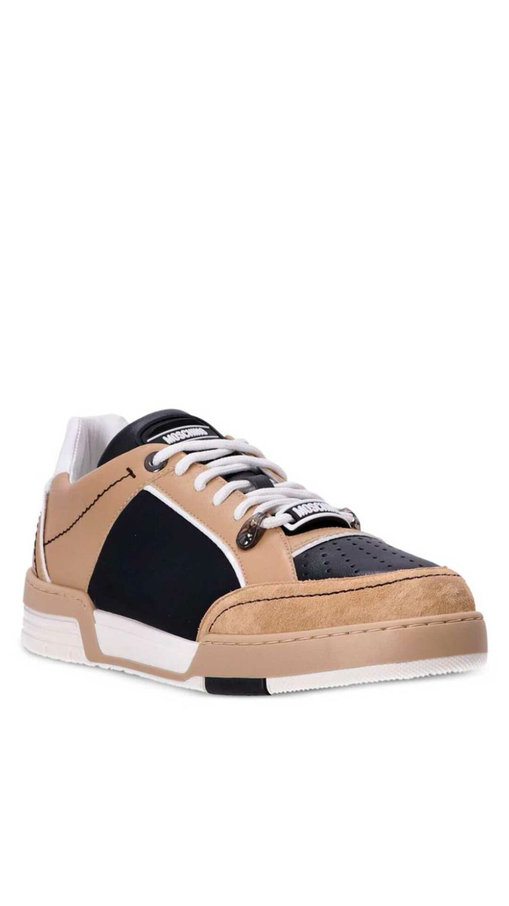 Deportiva baja de Moschino con aplique del logotipo