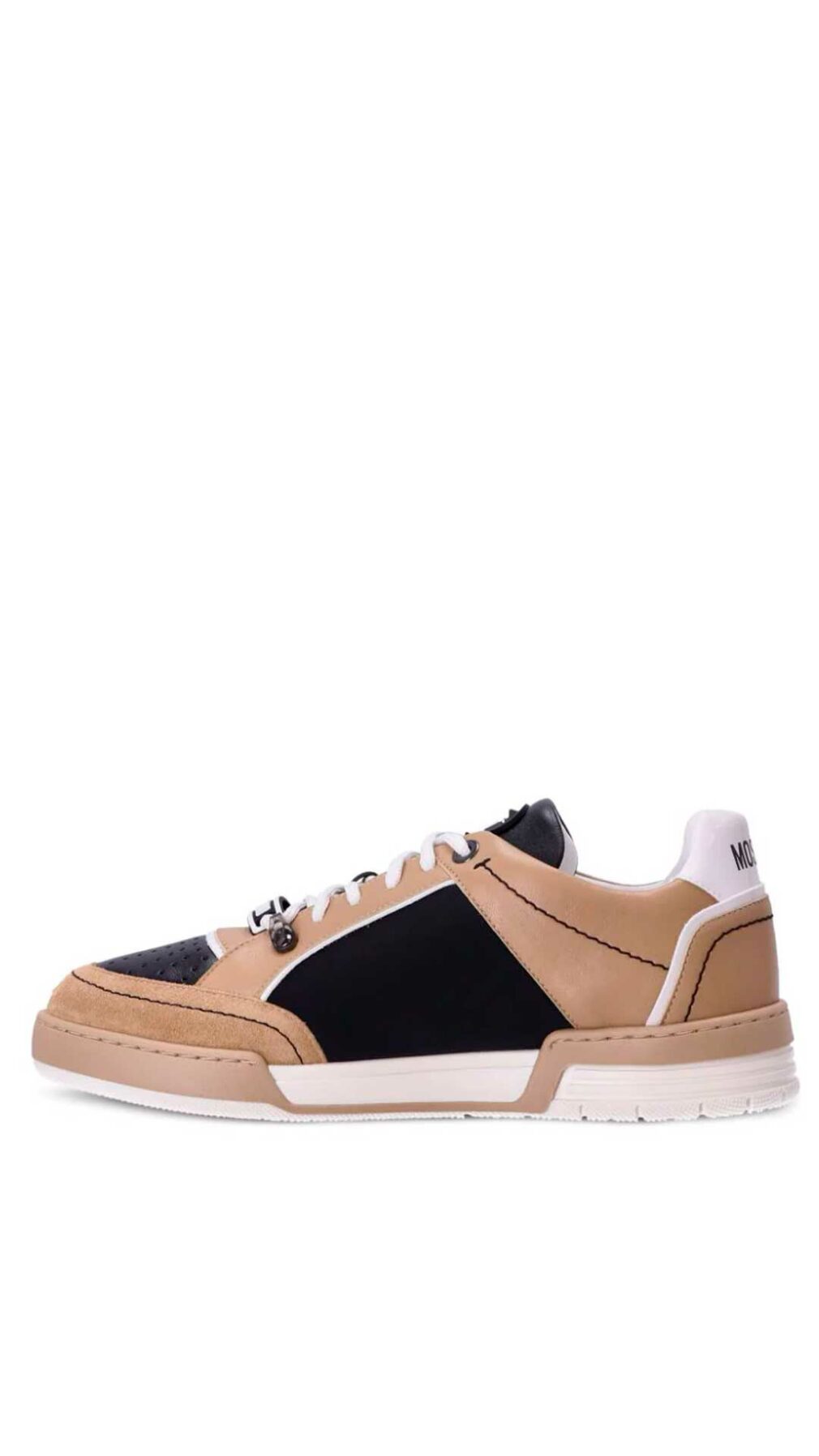 Deportiva baja de Moschino con aplique del logotipo
