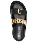Sandalias Moschino con letras del logotipo