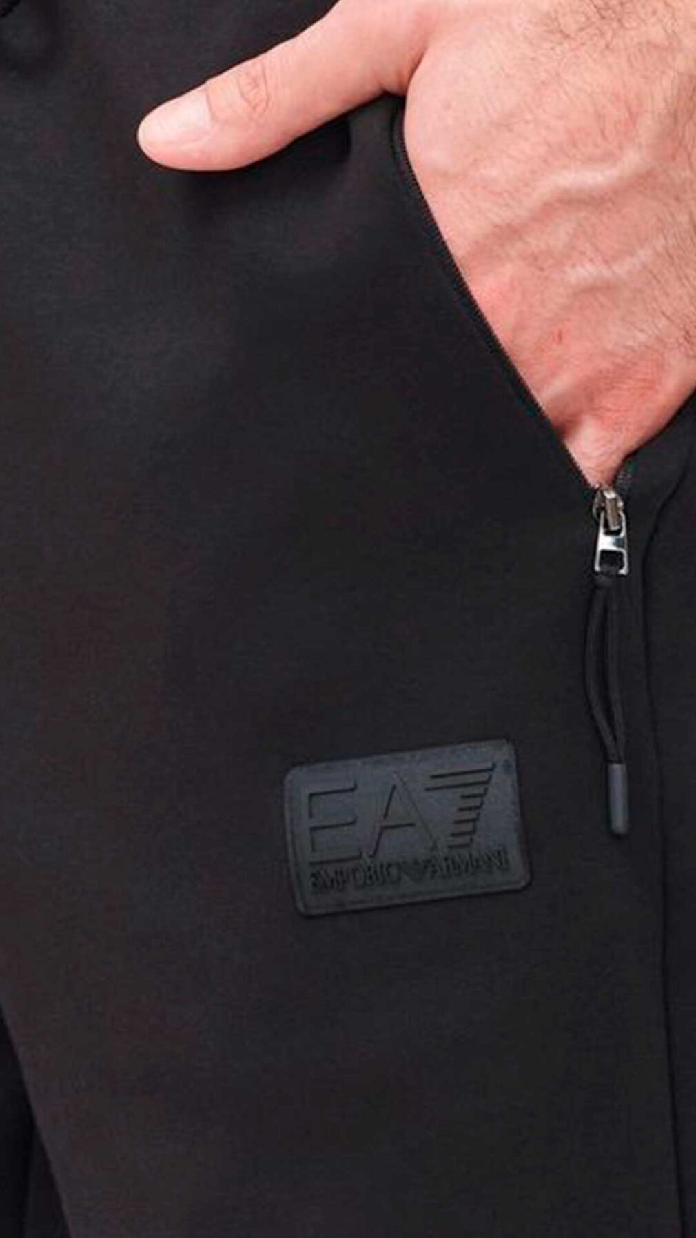Pantalón corto deportivo de EA7 Emporio Armani