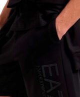 Pantalón corto deportivo de EA7 Emporio Armani