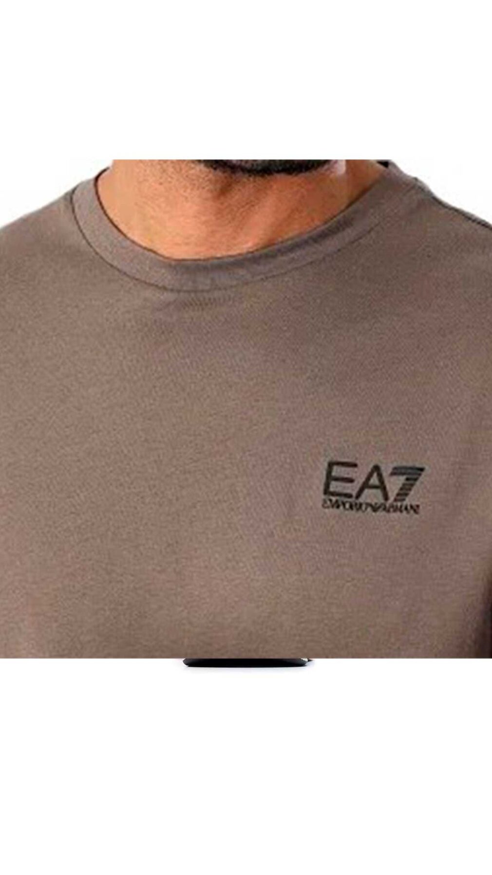 Camiseta EA7 Emporio Armani con logotipo