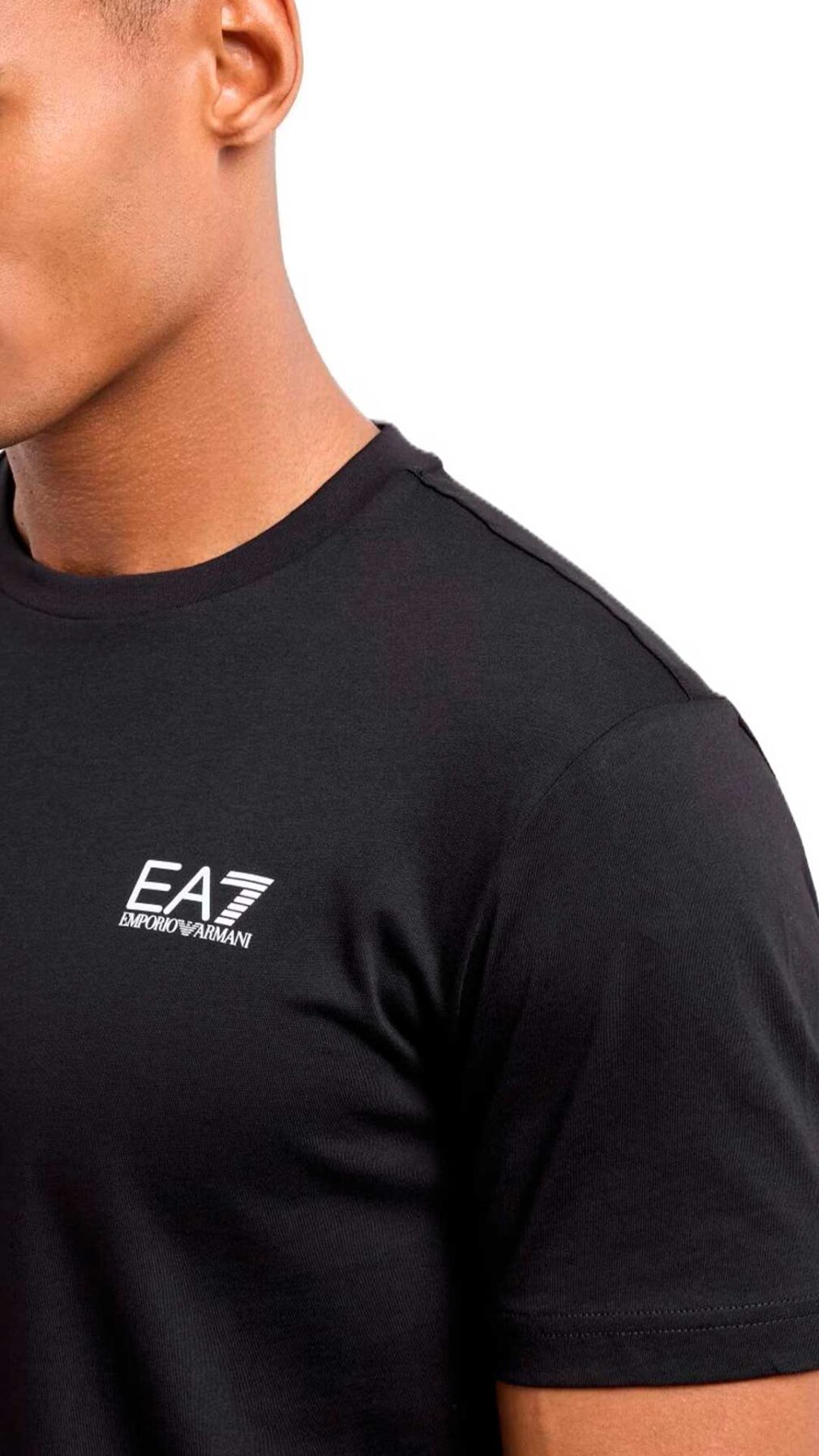 Camiseta EA7 Emporio Armani con logotipo
