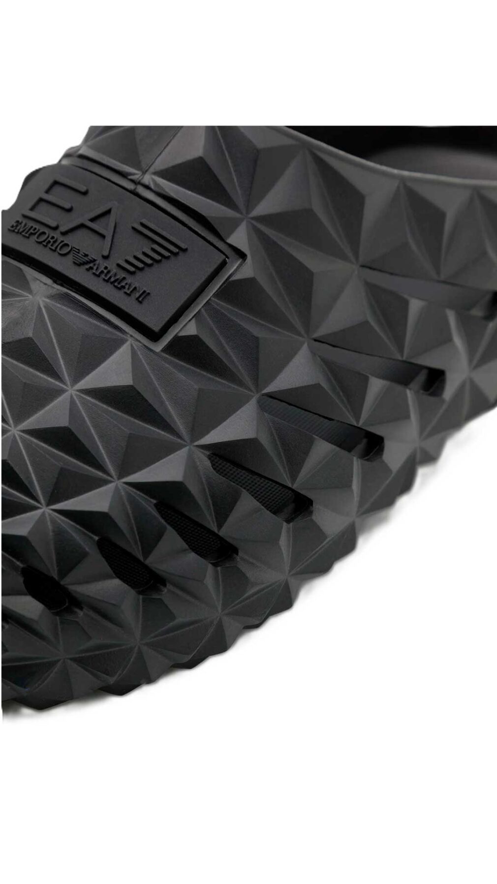 Zapatilla EA7 Emporio Armani con motivo geométrico 3D