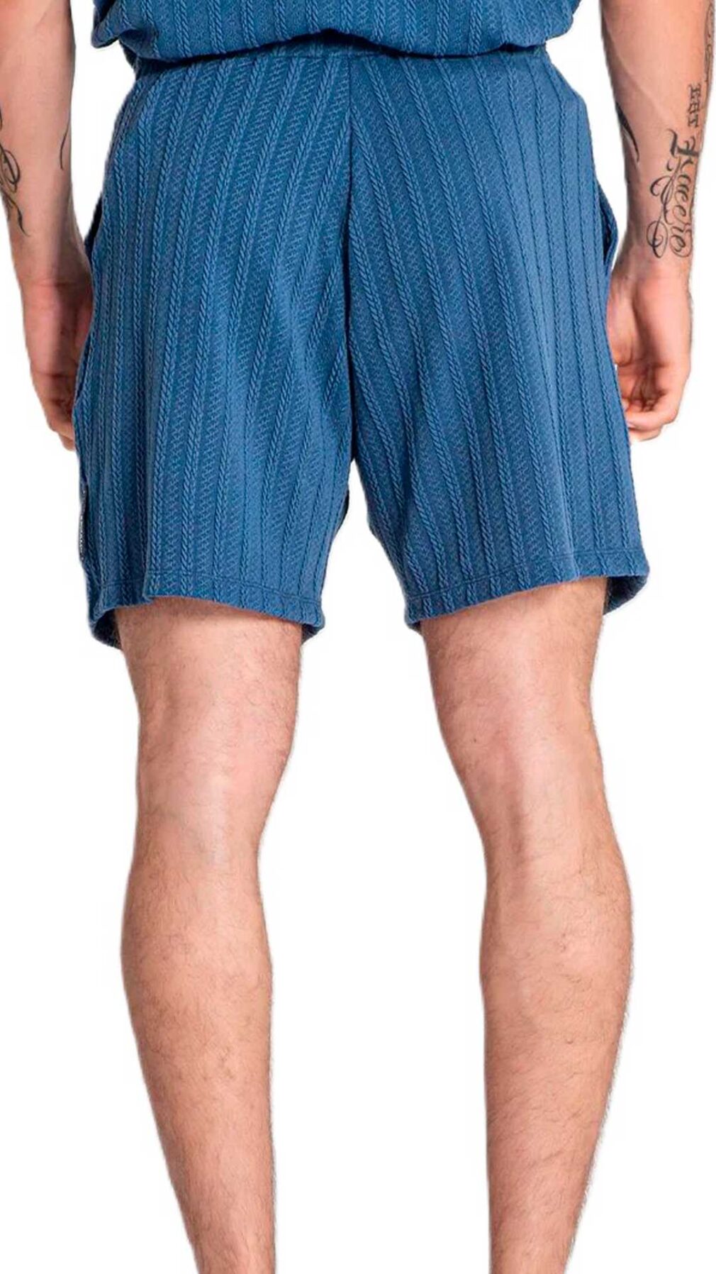 Pantalón corto de punto trenzado