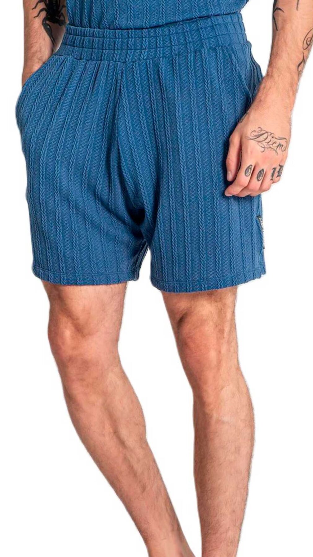 Pantalón corto de punto trenzado