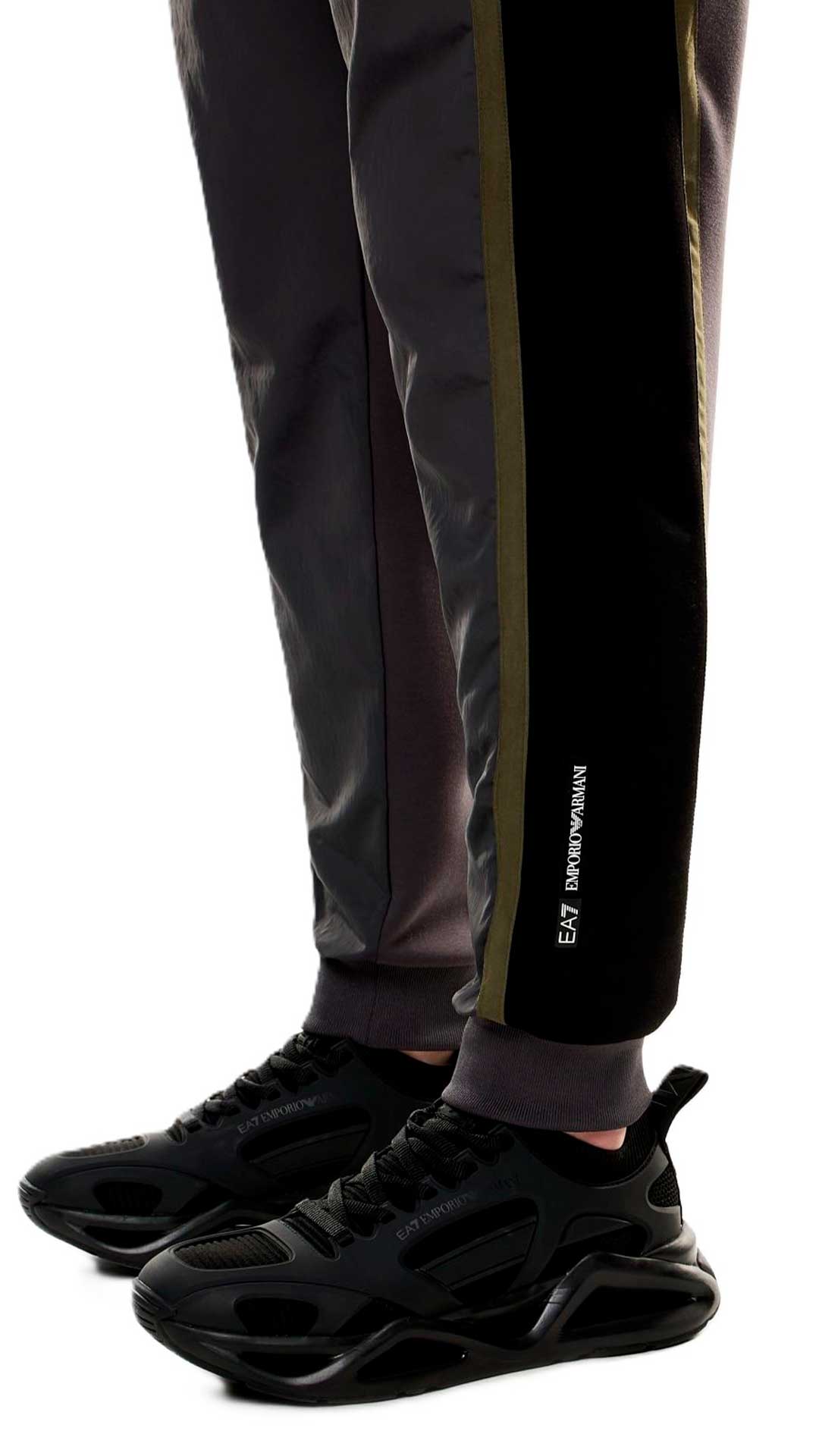 Pantalón de chándal de corte regular EA7 Emporio Armani