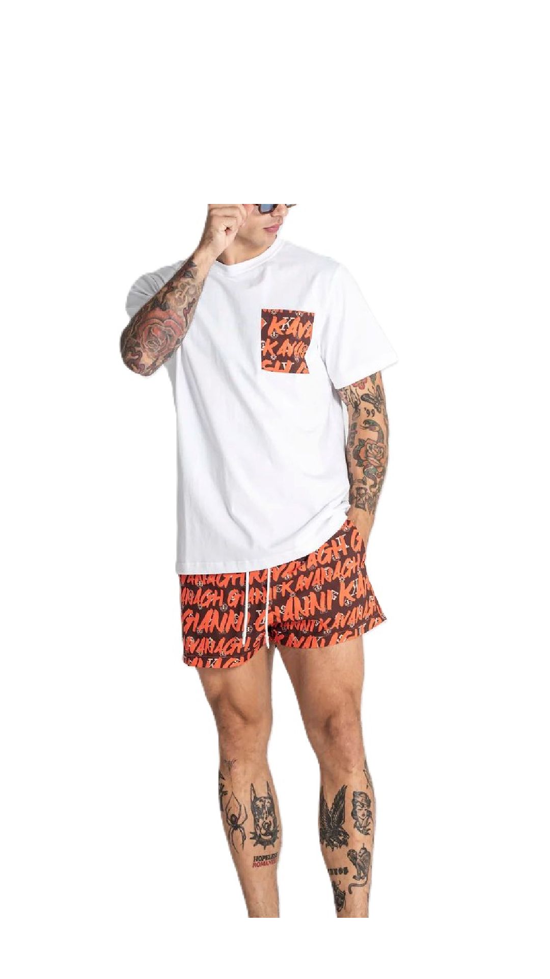 Camiseta amplia de algodón con bolsillo estampado de graffiti
