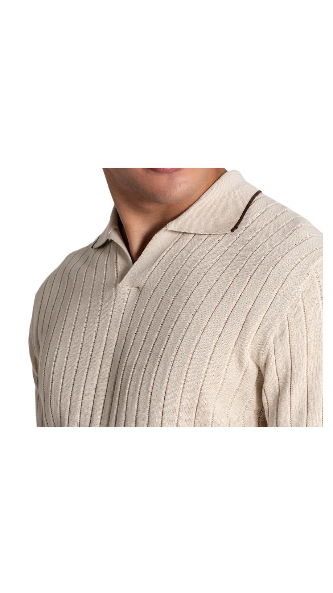 Polo ajustado de canalé grueso